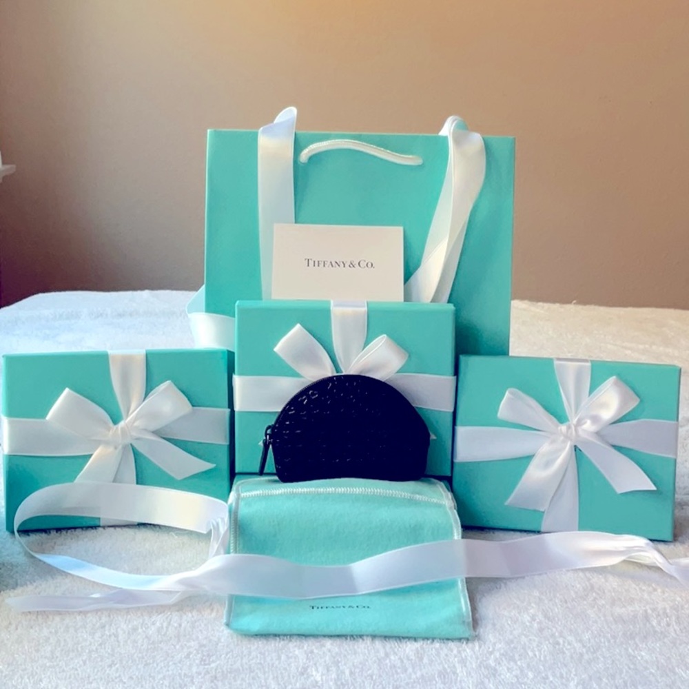 💖TIFFANY & CO. ELSA PERETTI  HEART ZIP POUCH 💖